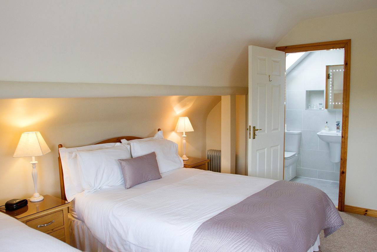 Mourneview B & B คาร์ลิงฟอร์ด ภายนอก รูปภาพ